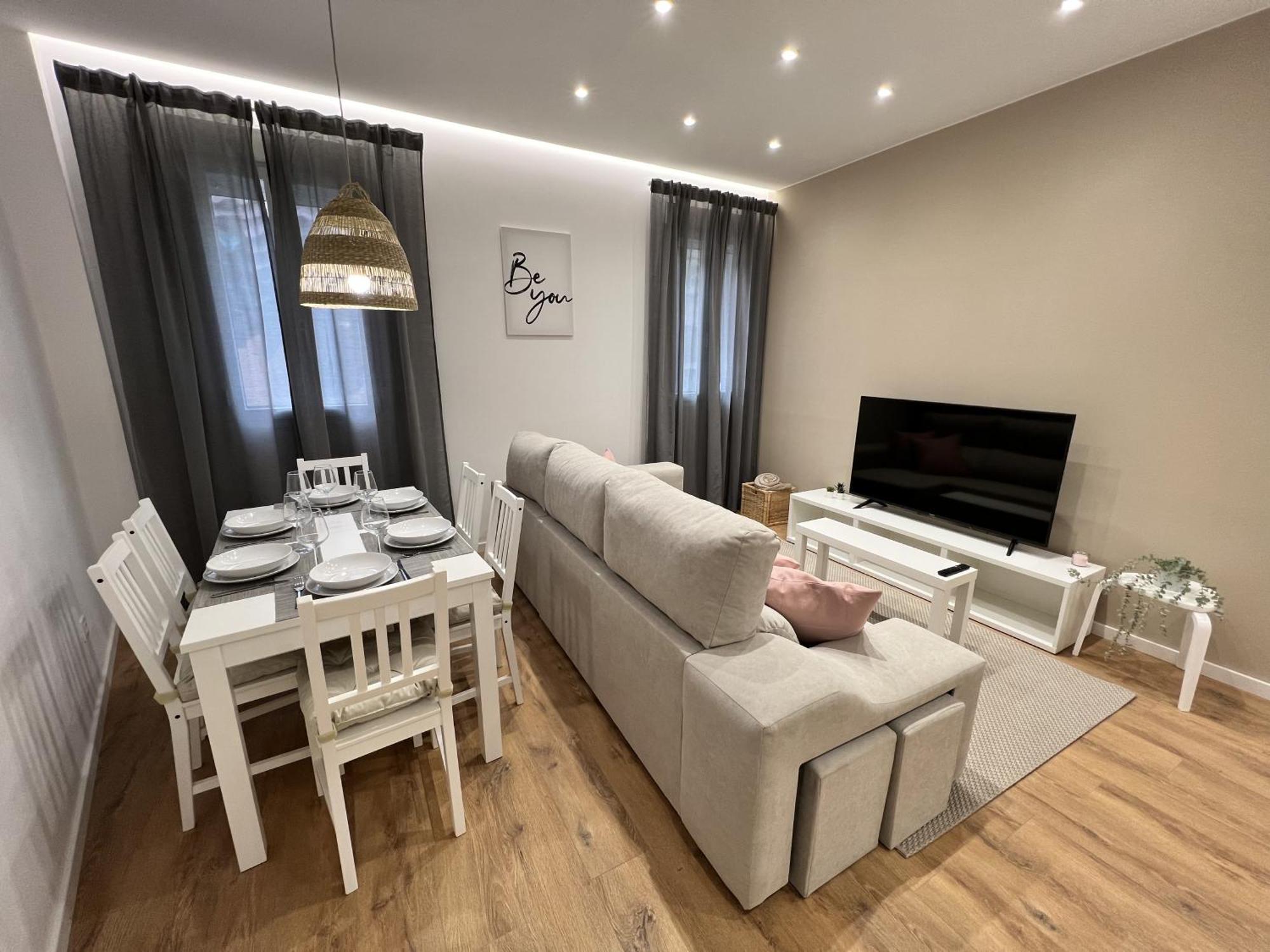 Apartamenticos Plaza Las Armas III Saragoça Exterior foto